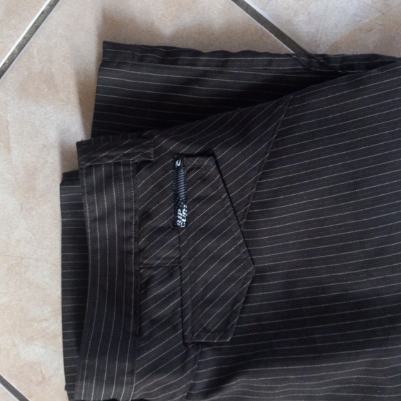 Men's RipCurl Shorts - Picture 2 of 3